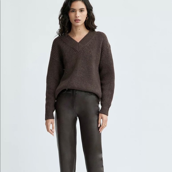 Aritzia Sweaters - EUC - Aritzia Wilfred Belize Sweater - Size S - Colour Rich Mocha Brown